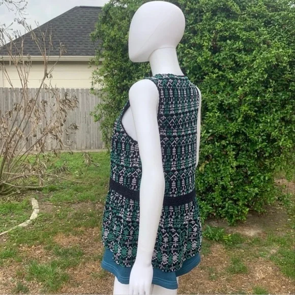 NWT Anthropologie Maeve Boho Embroidered Crochet Peplum StyleTop - Picture 7 of 11